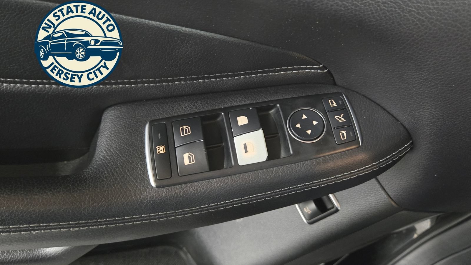 Used 2016 Mercedes-Benz GLE 350 4MATIC w/ Premium Package image 23