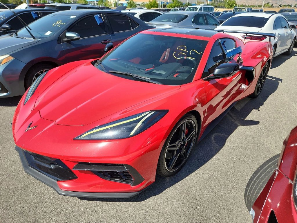Used 2021 Chevrolet Corvette Stingray Preferred Cpe w/ Z51 Performance Package RWD image 2