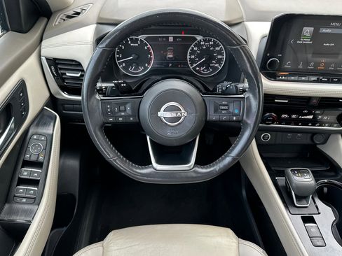 Used 2023 Nissan Rogue SL w/ SL Premium Package image 15