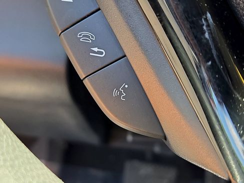 Used 2018 Honda HR-V LX image 27