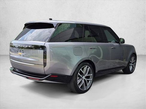 Certified 2025 Land Rover Range Rover SE AWD/4WD image 5