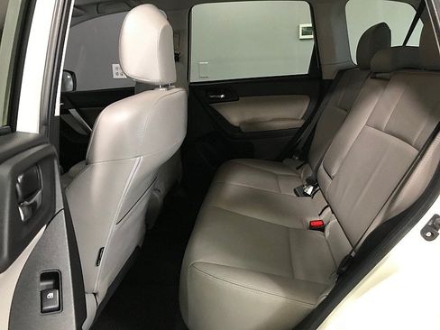 Used 2015 Subaru Forester 2.5i Limited w/ Popular Package #2 AWD/4WD image 17