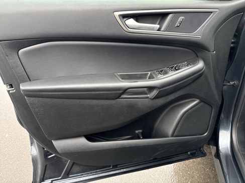 Used 2022 Ford Edge SEL w/ Convenience Package image 15