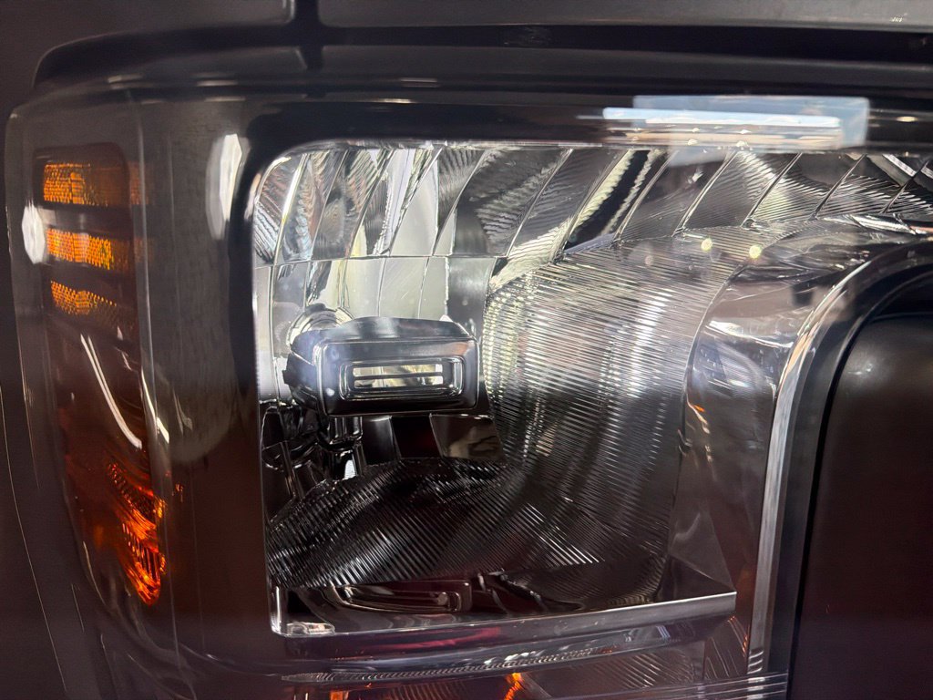 Used 2022 Ford F250 Lariat AWD/4WD image 9