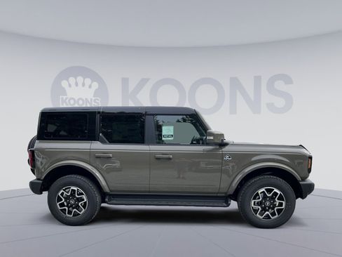 New 2025 Ford Bronco Outer Banks image 8