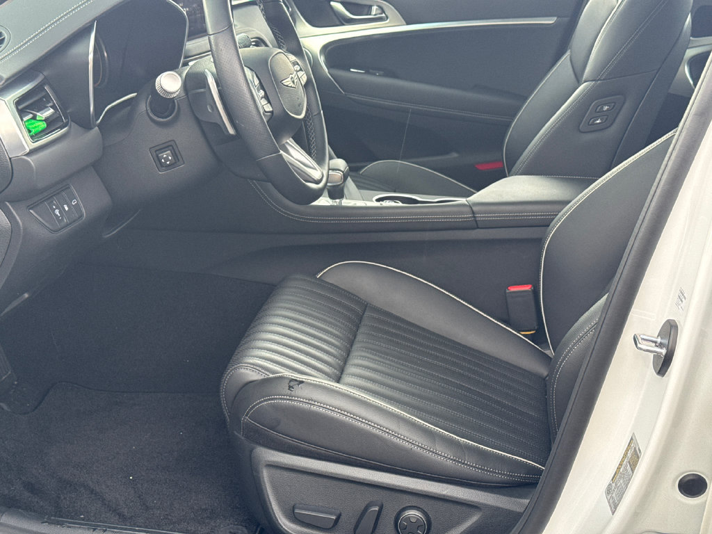Used 2026 Genesis G70 2.5T Prestige RWD image 9