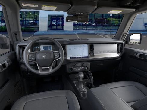 New 2025 Ford Bronco Outer Banks w/ Sasquatch Package image 9