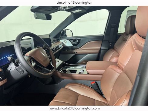 New 2026 Lincoln Aviator Reserve AWD/4WD image 33