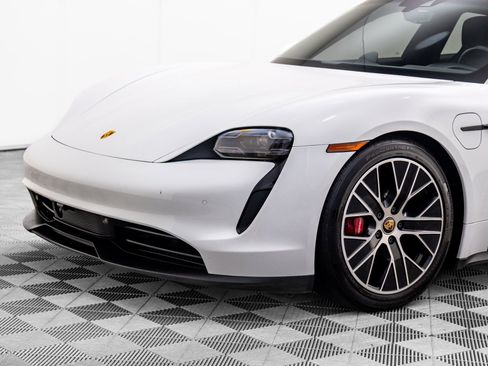 Used 2021 Porsche Taycan 4S image 36