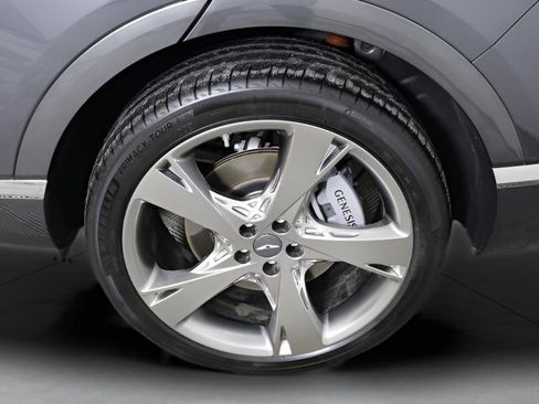 Used 2023 Genesis GV80 2.5T w/ Prestige Package image 42