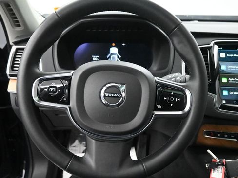 Used 2024 Volvo XC90 B6 Plus image 33