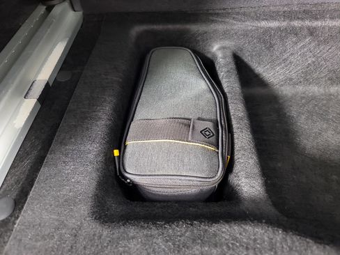 Used 2024 Rivian R1S Adventure AWD/4WD image 34