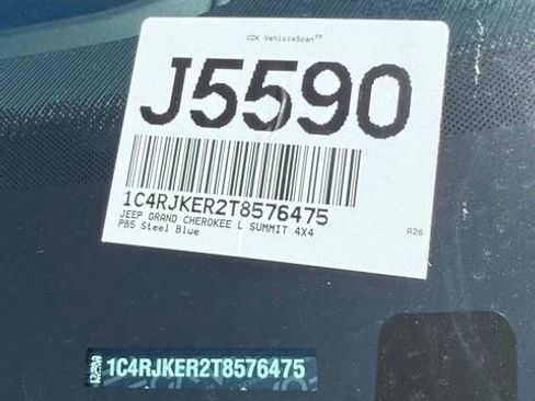 New 2026 Jeep Grand Cherokee L Summit AWD/4WD image 36