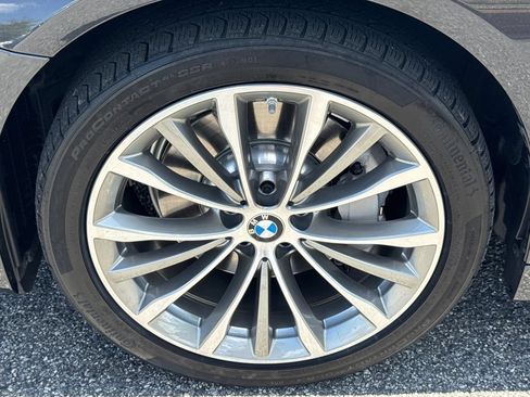 Used 2022 BMW 530i w/ Convenience Package RWD image 11