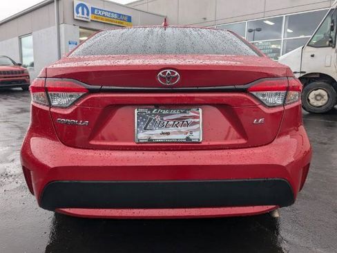 Used 2021 Toyota Corolla LE image 6