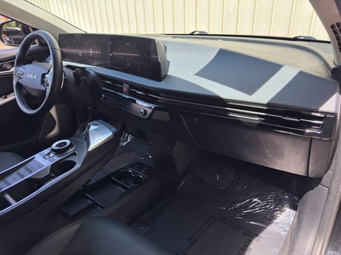 Used 2022 Kia EV6 Wind w/ Wind Technology Package AWD/4WD image 13