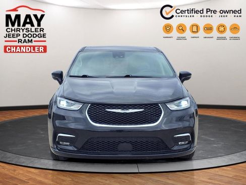 Used 2024 Chrysler Pacifica Touring-L image 21