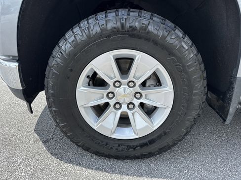 Used 2021 Chevrolet Silverado 1500 LT w/ Bed Protection Package AWD/4WD image 12