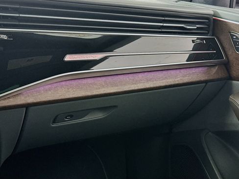 Used 2024 Audi Q8 Prestige w/ Prestige Package image 16