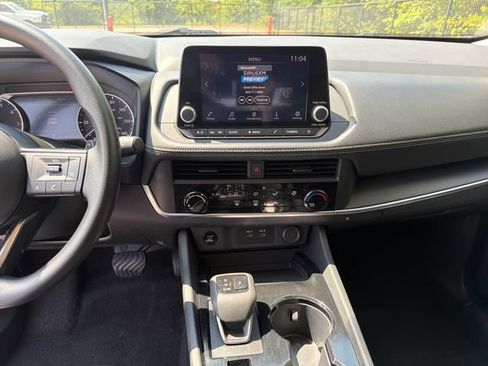 Used 2024 Nissan Rogue S FWD image 20