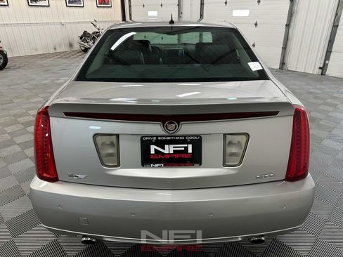 Used 2008 Cadillac STS V RWD image 9