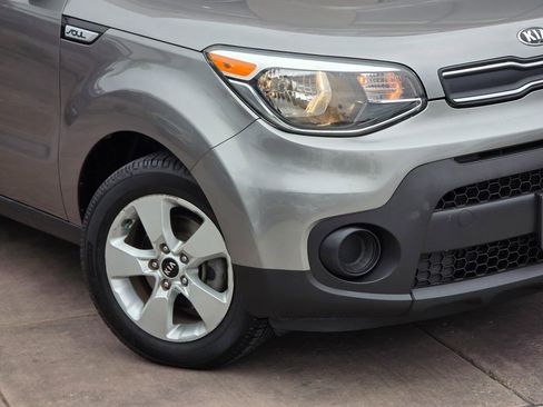 Used 2017 Kia Soul image 5