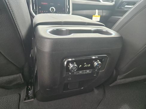 New 2026 GMC Yukon XL Denali w/ Sun & Power Step Package AWD/4WD image 6