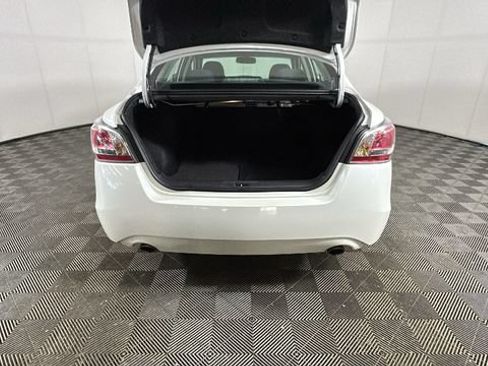 Used 2015 Nissan Altima 2.5 SV w/ Convenience Package FWD image 27