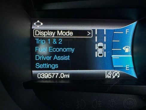 Used 2022 Ford Edge SEL w/ Convenience Package image 6