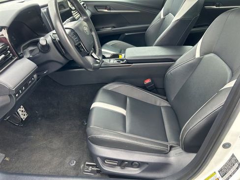 Certified 2025 Toyota Camry SE FWD image 10