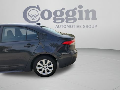 Used 2024 Toyota Corolla LE FWD image 29