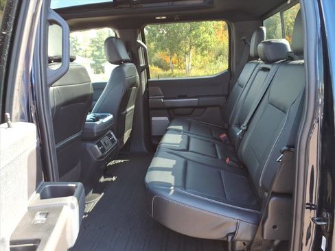 Used 2024 Ford F150 Lariat image 11