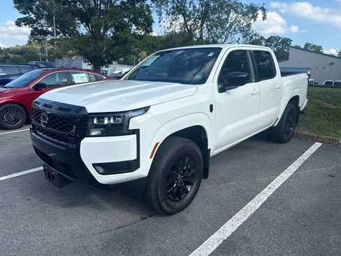 Used 2026 Nissan Frontier SV w/ All-Weather Content Package AWD/4WD image 2