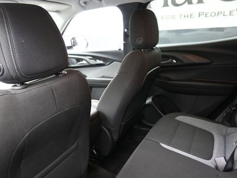 Used 2023 Chevrolet TrailBlazer LT image 19