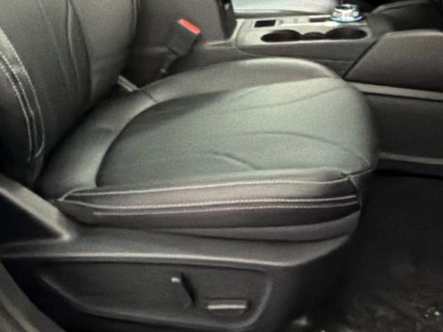 New 2026 Ford Escape Base w/ PHEV Premium Package image 12