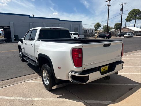 Used 2022 Chevrolet Silverado 3500 High Country w/ Safety Package II AWD/4WD image 4