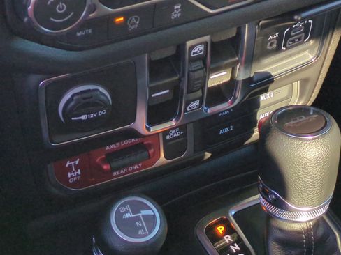 New 2026 Jeep Gladiator Willys image 30