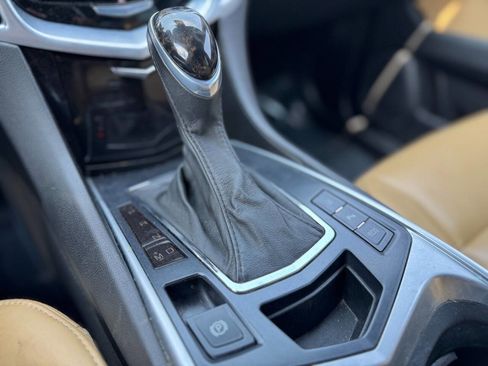 Used 2014 Cadillac SRX Luxury w/ Driver Awareness Package image 28