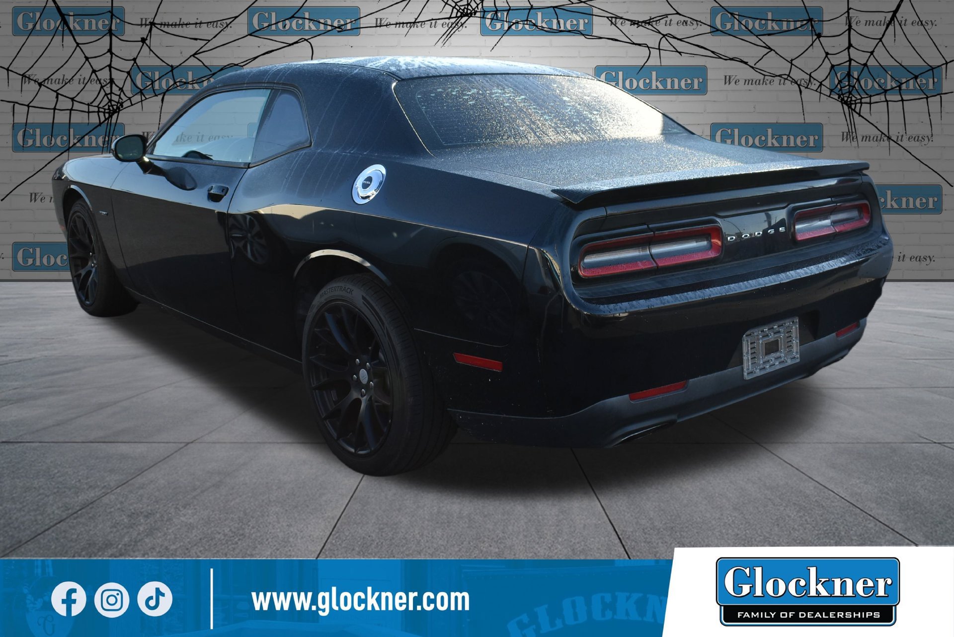 Used 2016 Dodge Challenger R/T RWD image 12