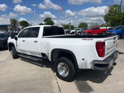 Used 2024 Chevrolet Silverado 3500 LTZ w/ LTZ Plus Package image 13
