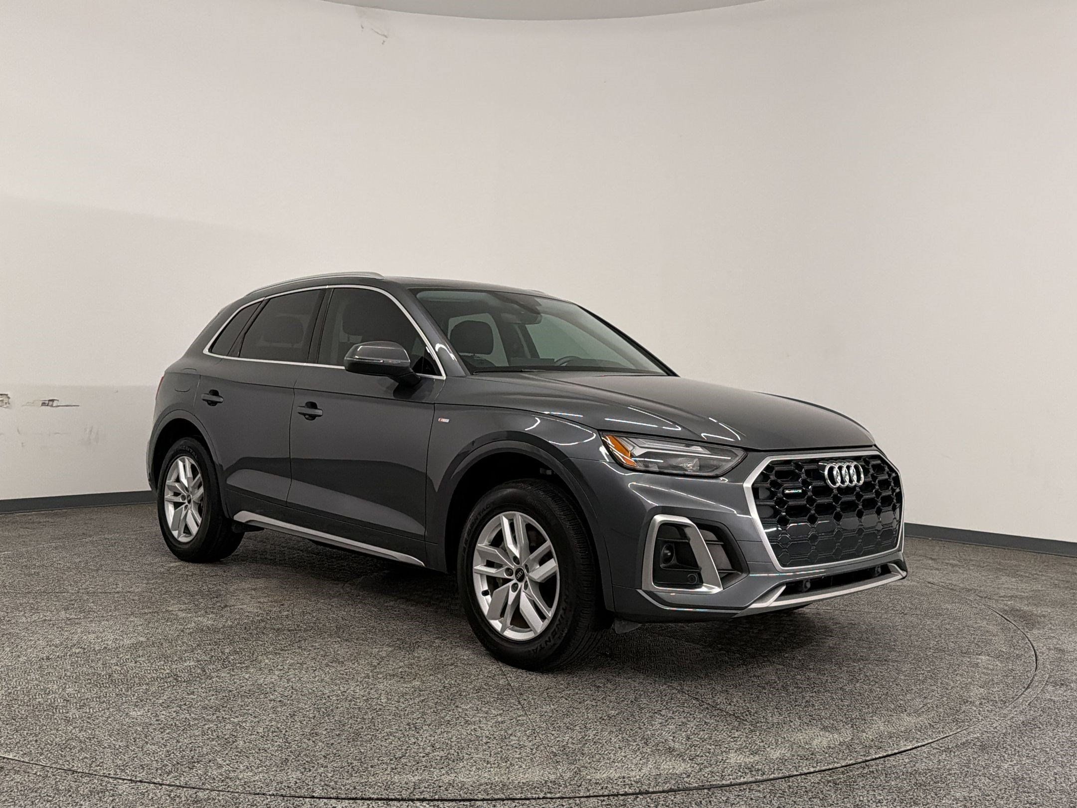 Used 2023 Audi Q5 2.0T Premium w/ Convenience Package AWD/4WD image 7