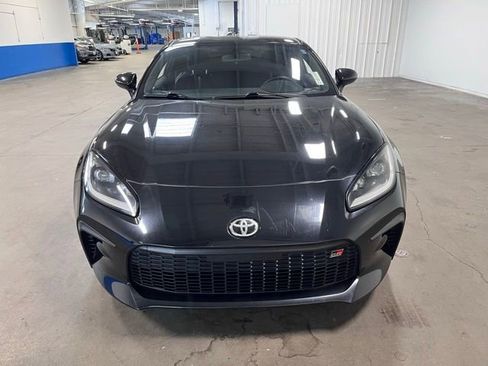 Used 2023 Toyota GR86 Premium w/ ALL Weather Mat Package (TMS) image 8