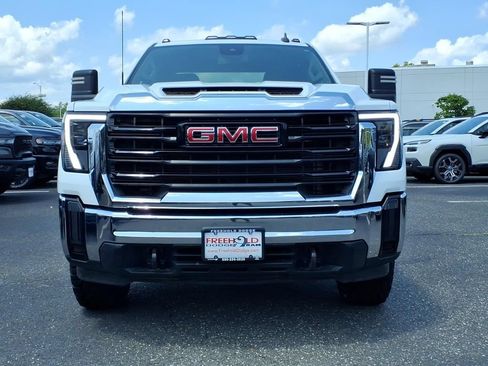 Used 2024 GMC Sierra 3500 Pro w/ Convenience Package AWD/4WD image 2