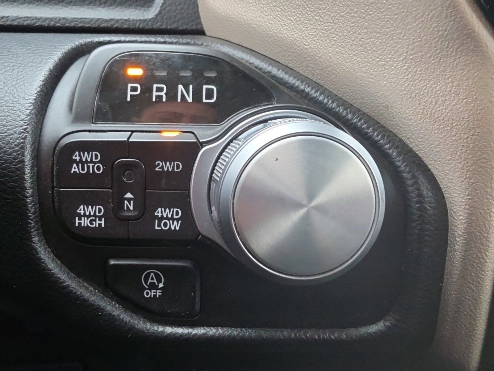Used 2022 RAM 1500 Laramie AWD/4WD image 15