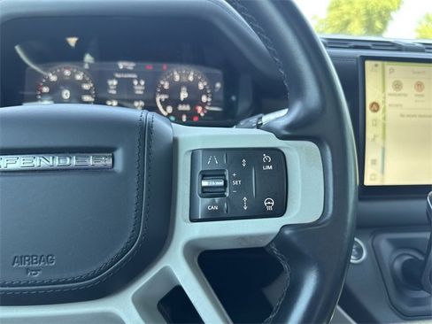 Used 2022 Land Rover Defender 90 X-Dynamic HSE image 15