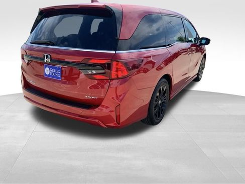 Used 2025 Honda Odyssey Sport-L image 8