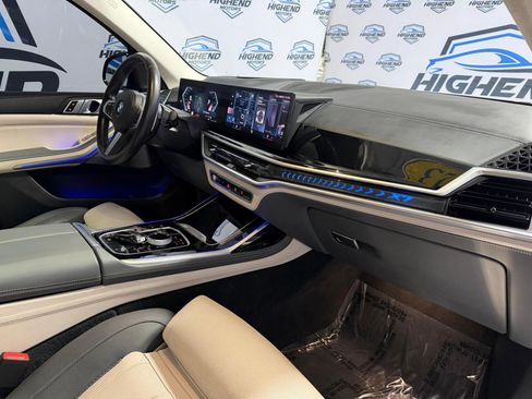 Used 2023 BMW X7 xDrive40i w/ Executive Package image 36