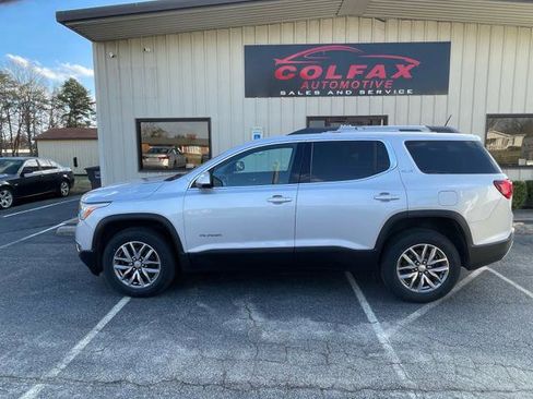 Used 2019 GMC Acadia SLE FWD image 1