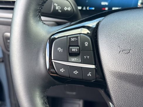 Certified 2025 Ford Escape Platinum FWD image 30