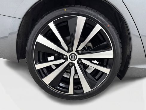 Used 2022 Nissan Altima 2.5 SR FWD image 46